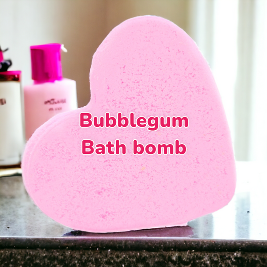 Bubblegum scented heart shaped bath bomb